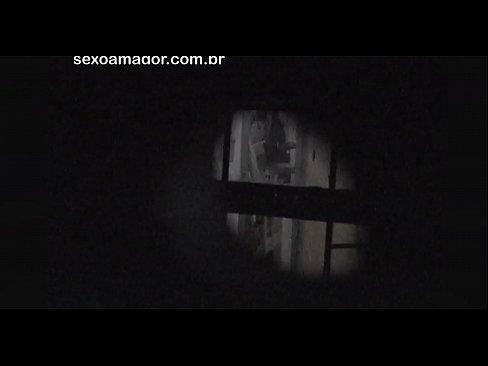 ❤️ Blondie viene segretamente filmato da un voyeur del quartiere nascosto dietro mattoni cavi Porno duro al it.hentaibar-com.ru