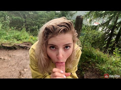 ❤️ Ragazza ingoia lo sperma dopo un pompino in pubblico - Eva Elfi Porno duro al it.hentaibar-com.ru